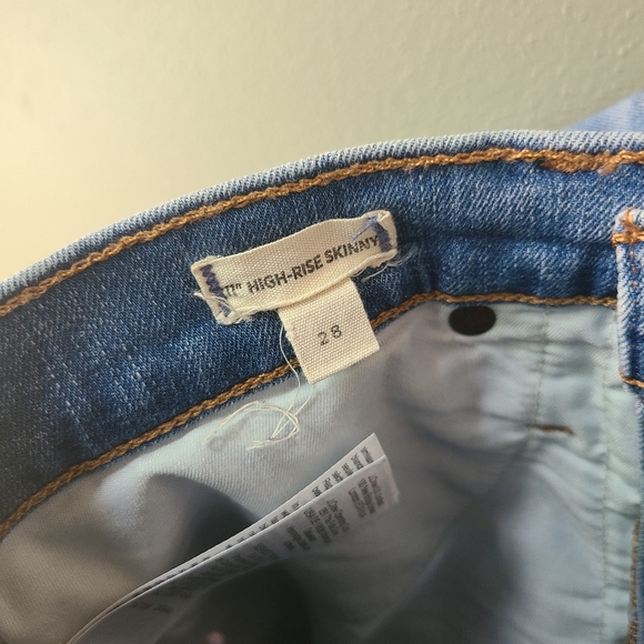 Madewell 11" High Rise Skinny Jeans, Size 28 - Picture 6 of 6